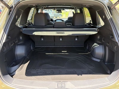 2026 Subaru FORESTER Premium Hybrid