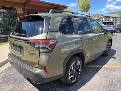 2026 Subaru FORESTER Premium Hybrid
