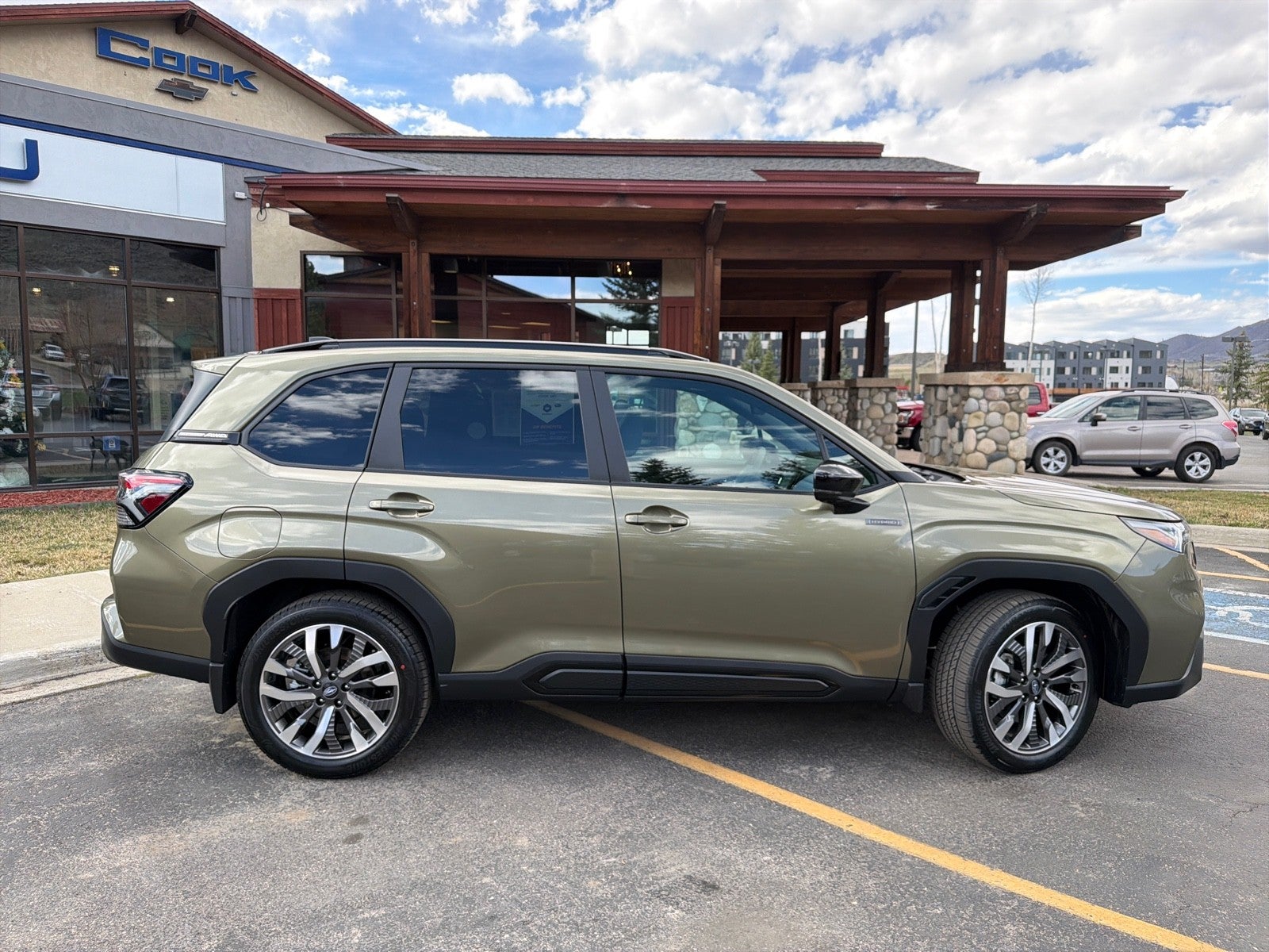 2026 Subaru FORESTER Touring Hybrid