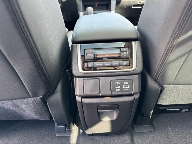 2025 Subaru ASCENT Limited 7 -Passenger
