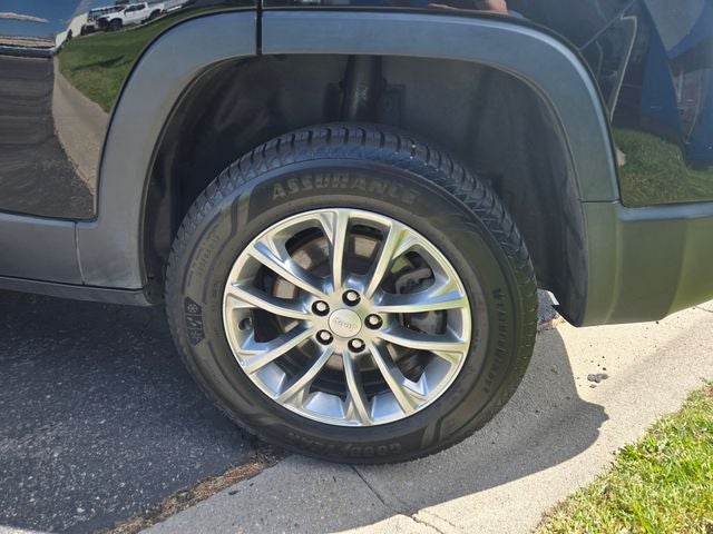 2021 Jeep Cherokee Latitude Lux