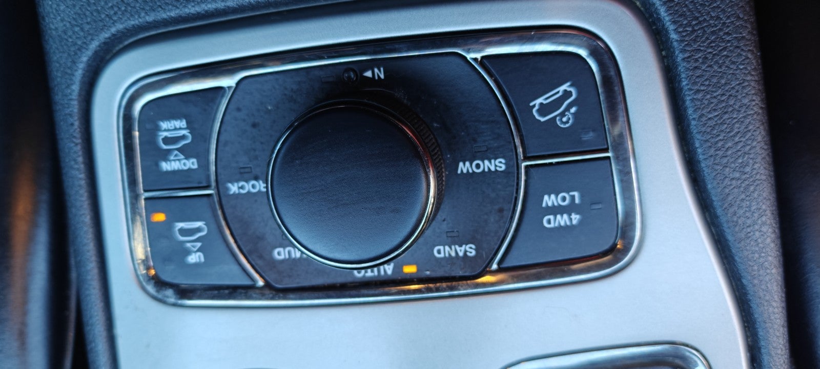 2020 Jeep Grand Cherokee Overland