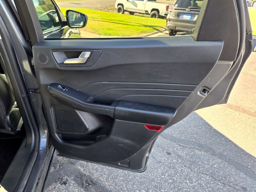 2022 Ford Escape Titanium
