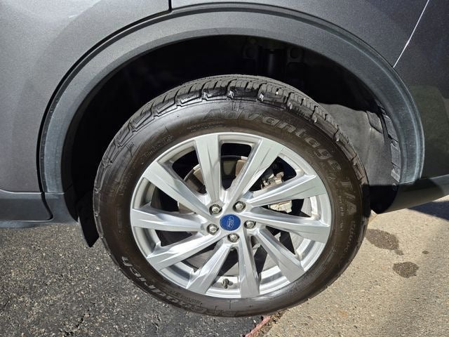 2022 Ford Escape Titanium