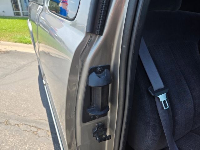 2000 Chevrolet Silverado 2500 LS