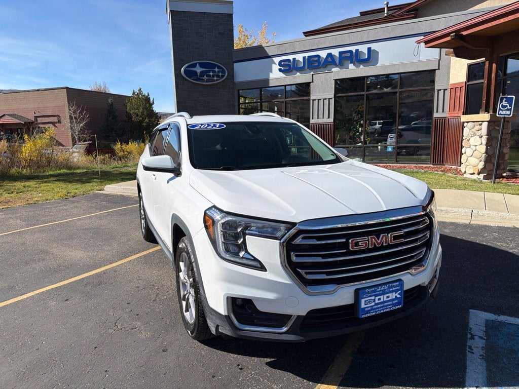 2023 GMC Terrain SLT