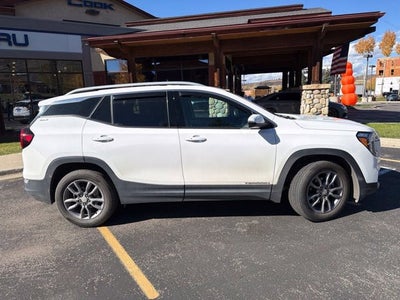 2023 GMC Terrain SLT