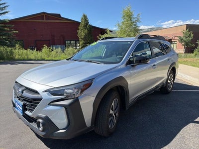 2025 Subaru Outback Premium
