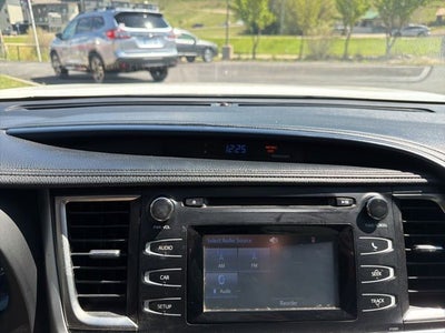 2016 Toyota Highlander LE V6
