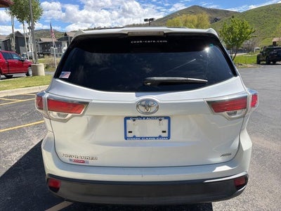 2016 Toyota Highlander LE V6