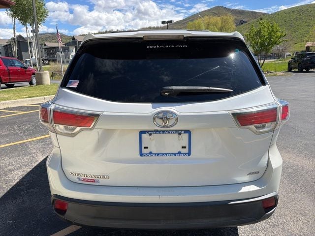 2016 Toyota Highlander LE V6