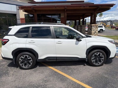 2025 Subaru Forester Premium