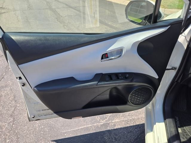 2019 Toyota Prius XLE AWD-e