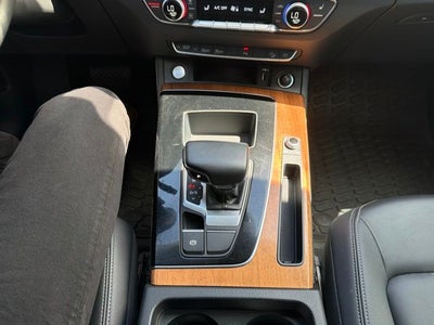 2023 Audi Q5 45 S line Premium quattro