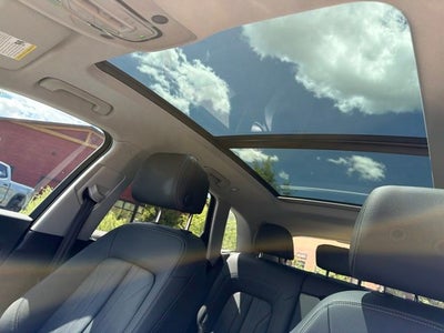 2023 Audi Q5 45 S line Premium quattro