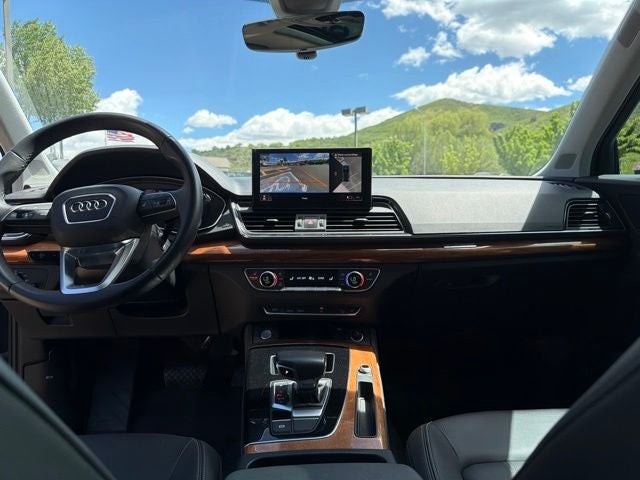 2023 Audi Q5 45 S line Premium quattro