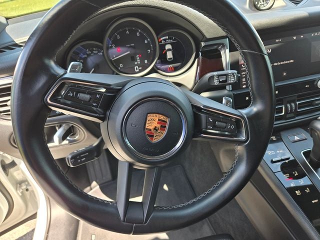 2022 Porsche Macan Base