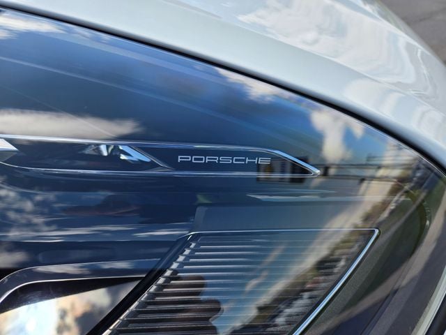 2022 Porsche Macan Base