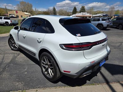 2022 Porsche Macan Base