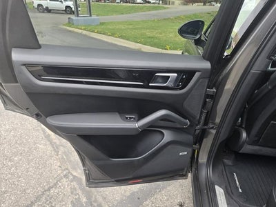 2020 Porsche Cayenne Base
