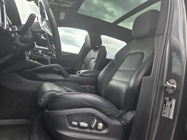 2020 Porsche Cayenne Base