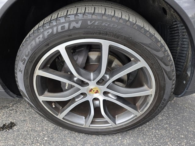 2020 Porsche Cayenne Base