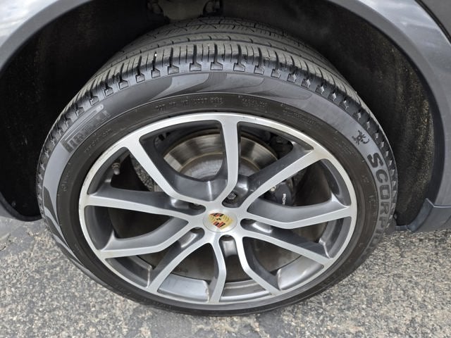2020 Porsche Cayenne Base